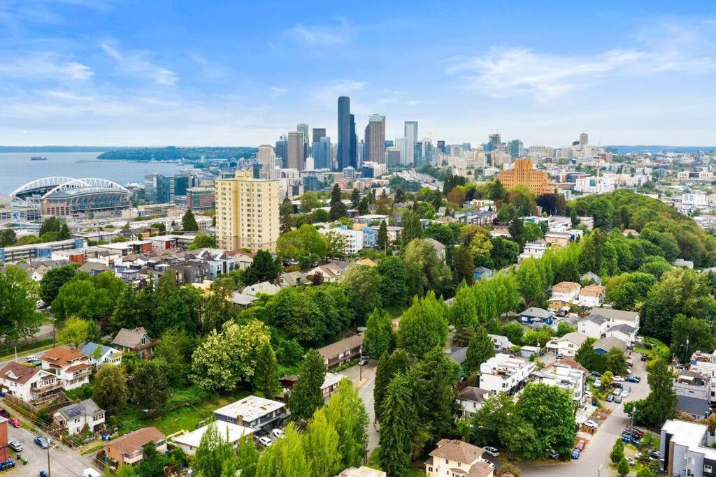 Hillside In Seattle - Updated And Well Appointed. Exterior foto